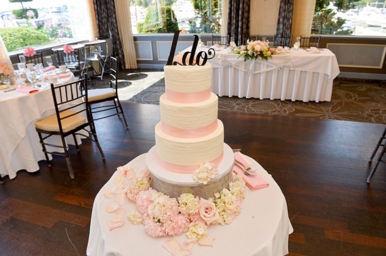 Chris & Sondra Bell Frederick's Pastries Wedding Cake